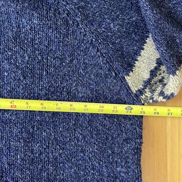 Vintage Abercrombie & Fitch Crewneck Sweater %100 Wool Y2K (See Description) - Picture 8 of 13